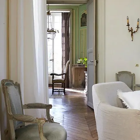 18th-century Chateau Near Bayeux * Livry (Calvados)