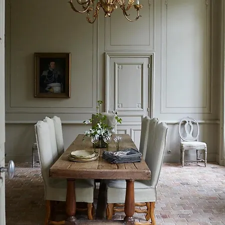18th-century Chateau Near Bayeux * Livry (Calvados)